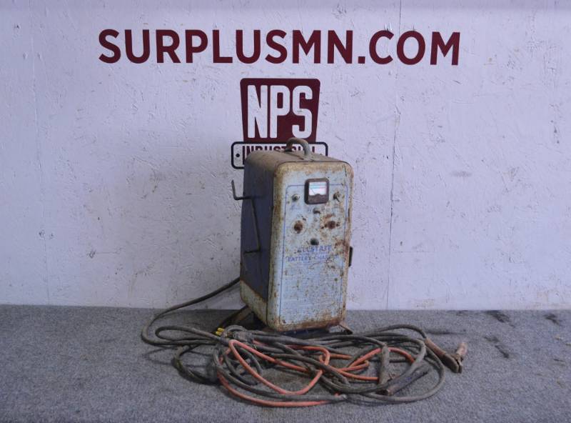lot 388 image: Vintage All-State Battery Charger 6V  12V