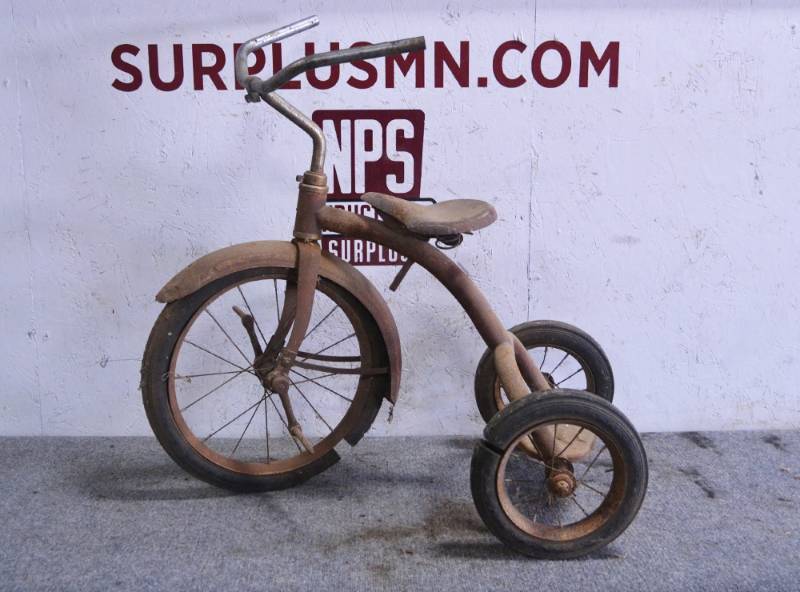 lot 389 image: Antique Tricycle
