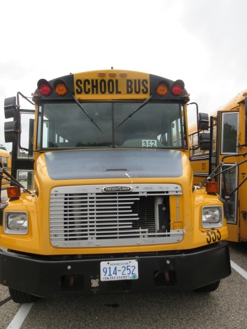 lot 353 image: FREIGHTLINER SCHOOL BUS