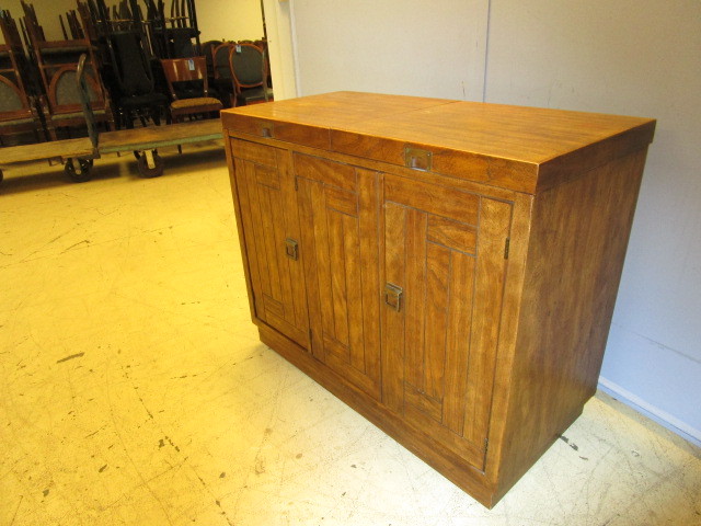 lot 108 image: DREXEL SIDEBOARD BAR CABINET