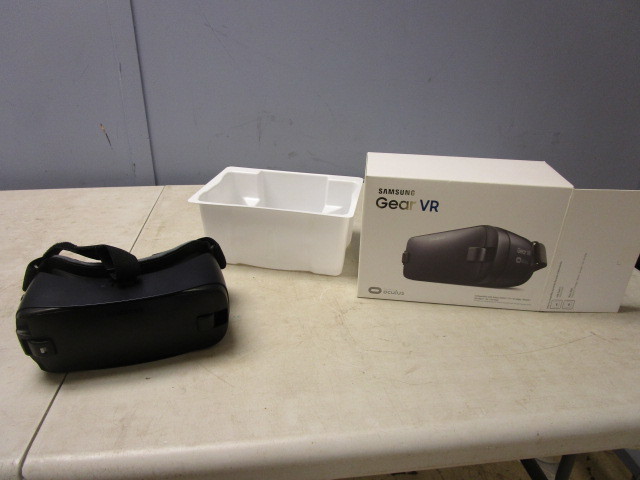 lot 139 image: VIRTUAL REALITY GEAR BY SAMSUNG