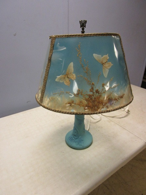 lot 153 image: BUTTERFLY LAMP