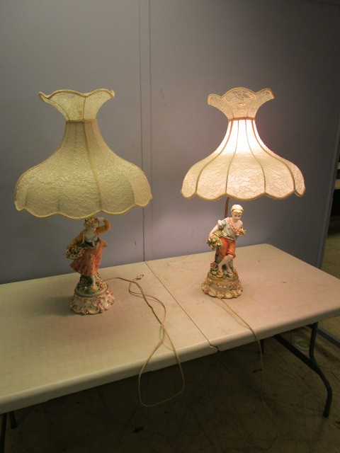 lot 154 image: ITALIAN FIGURINE LAMPS