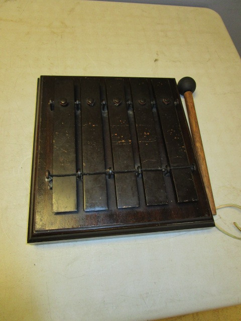 lot 166 image: ANTIQUE LIBERTY CHIMES BELL SET