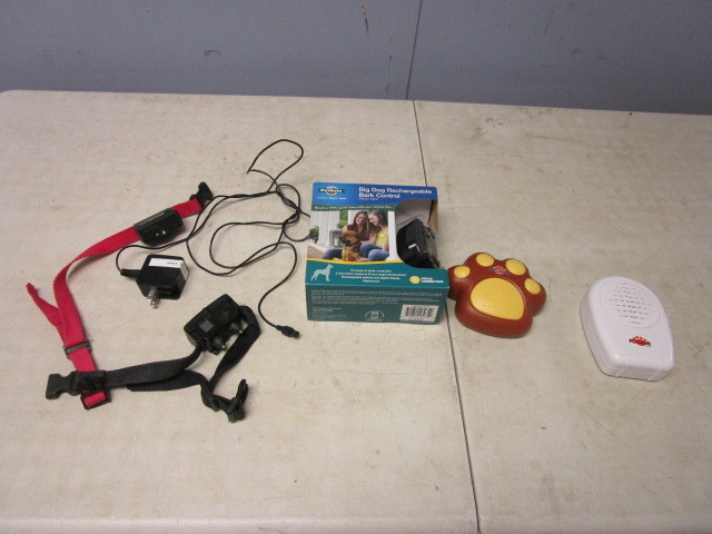 lot 169 image: SAFE PET BARK CONTROL COLLARS AND PET CHIME DOORBELL