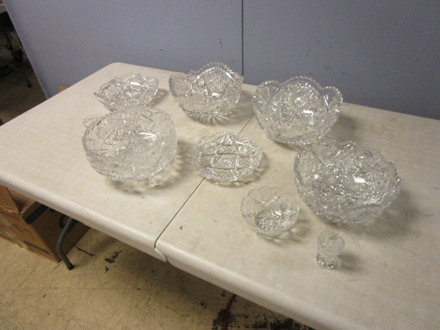 lot 222 image: CRYSTAL SERVING WARE
