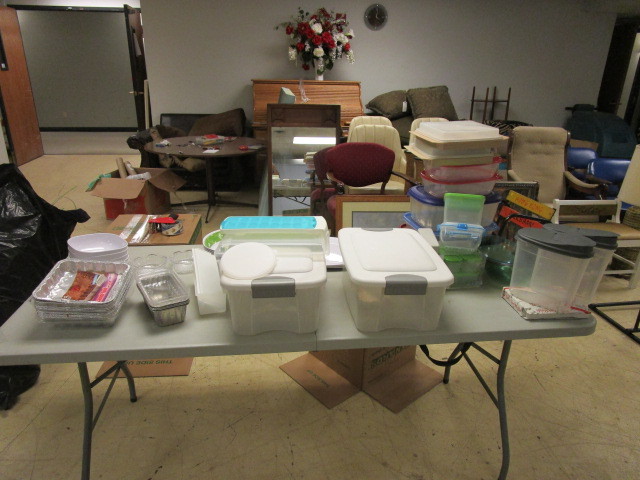 lot 224 image: PLASTIC STORAGE CONTAINERS