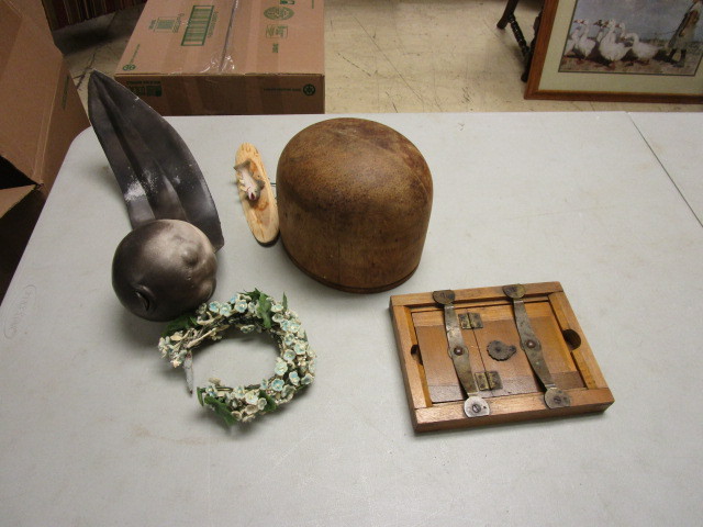 lot 251 image: G. GENNERT PICTURE FRAME AND DECOR