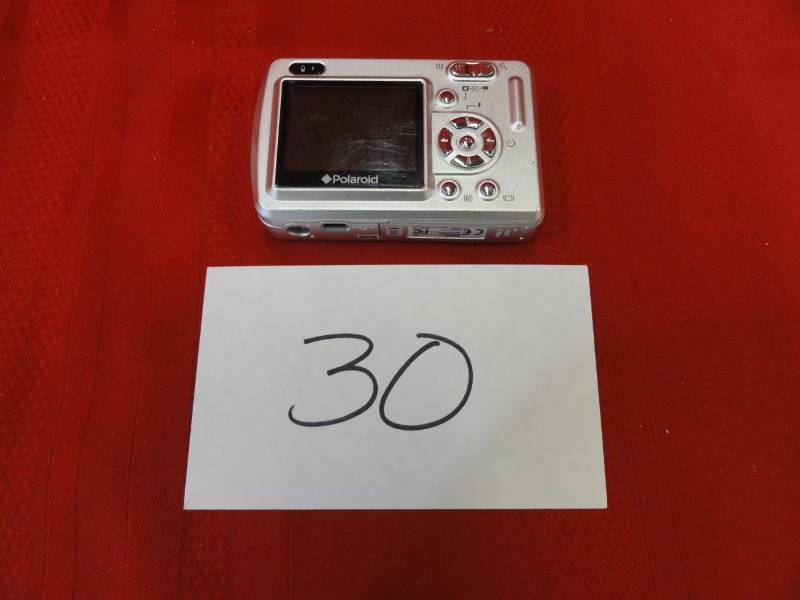 lot 30 image: Polaroid a520 Digital Camera