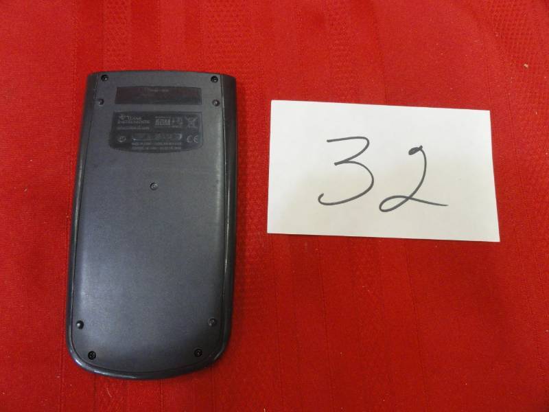 lot 32 image: Scientific Calculator