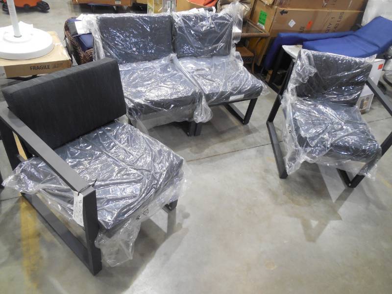 lot 4 image: (4) LINK SYSTEM OUTDOOR FURNITURE