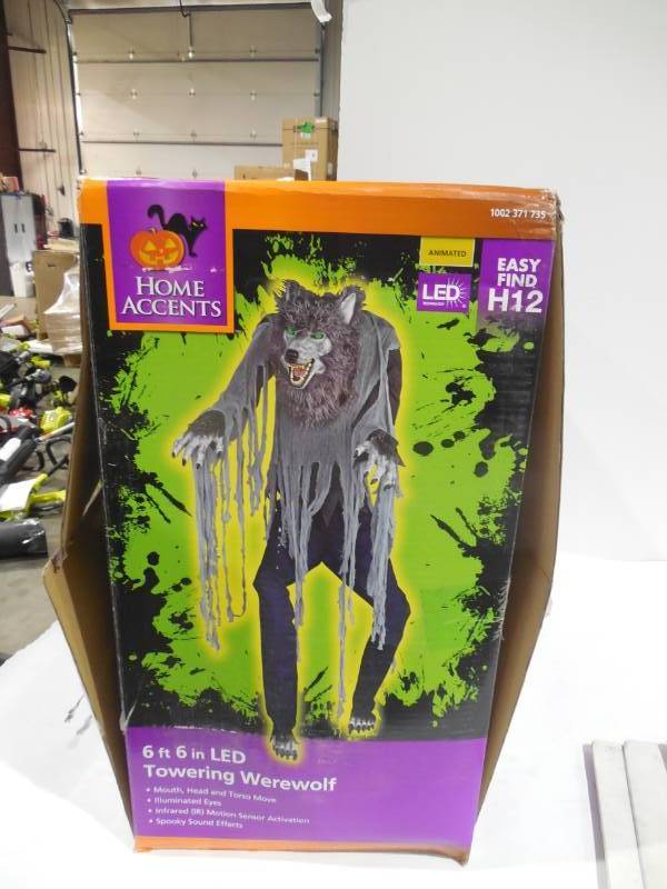 lot 95 image: HOME ACCENTS 66 WARE WOLF LED LIGHT UP