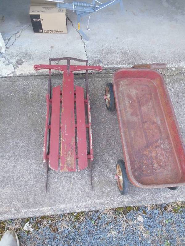WAGON AND SLED LOT