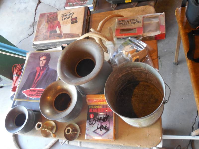 COLLECTIBLE LOT