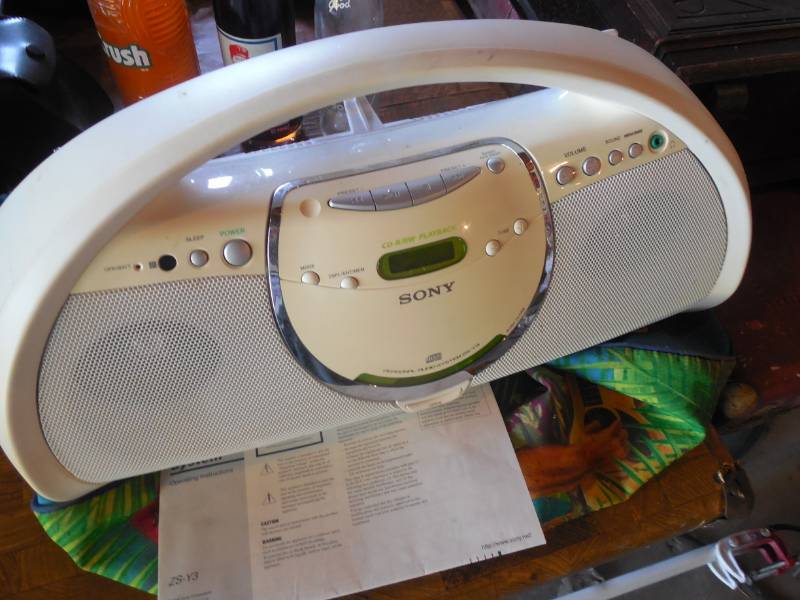 SONY CD PLAYER  STEREO