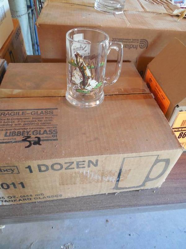 SCHMIDT BEER COLLECTIBLE MUGS - NORTHERN PIKE EDITION