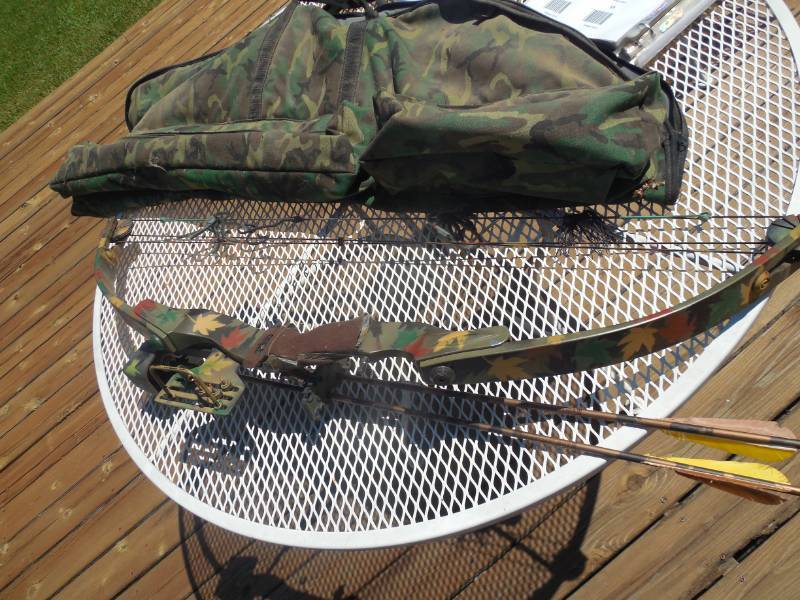 PROLINE 40 LB. COMPOUND BOW
