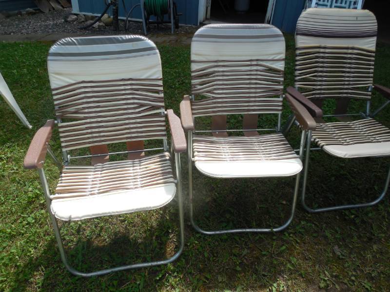 (5) LAWN CHAIRS
