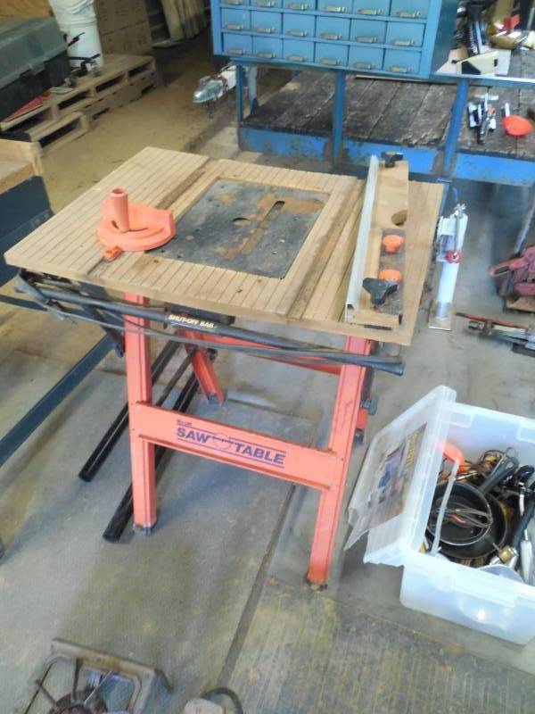 SAW TABLE