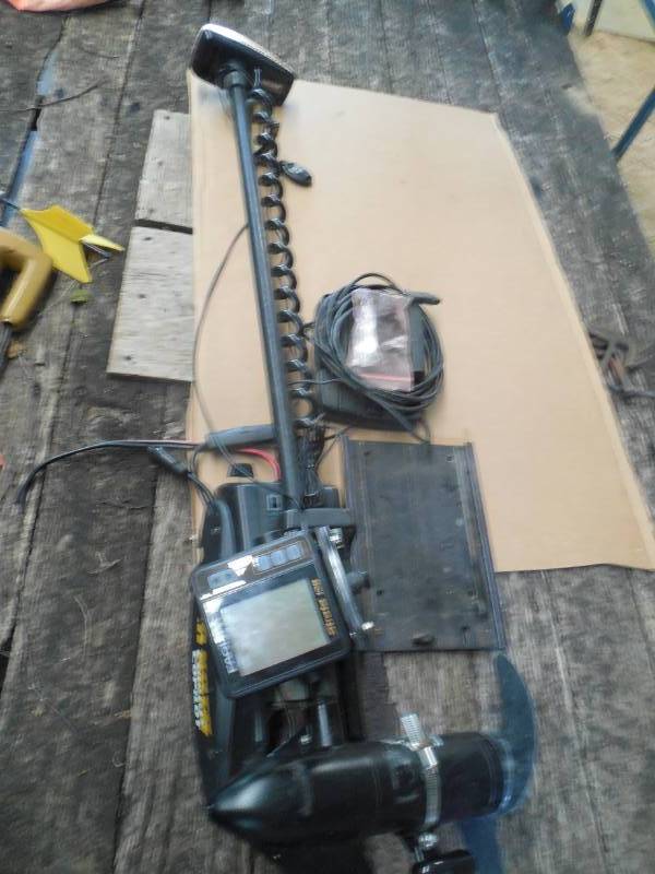 MINN KOTA CO PILOT TROLLING MOTOR - 48 - 55LB W DEPTH FINDER