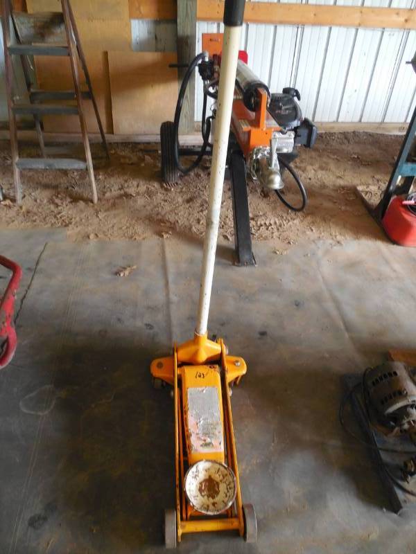 2.5 TON FLOOR JACK