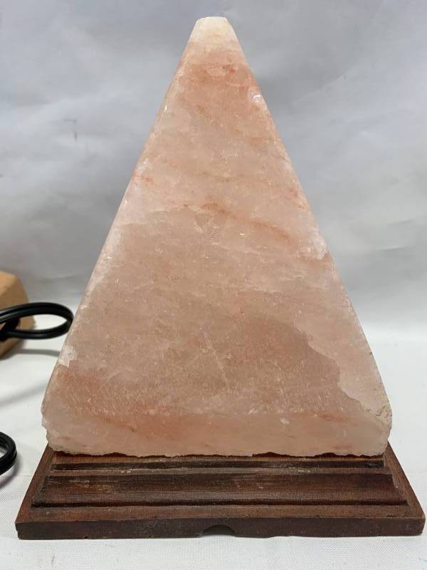 lot 8 image: New Himalayan Salt Lamp Pyramid with Light & Wood Base