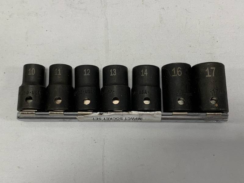 lot 20 image: SK Tools 7pc 12 Drive Metric Impact Socket Set