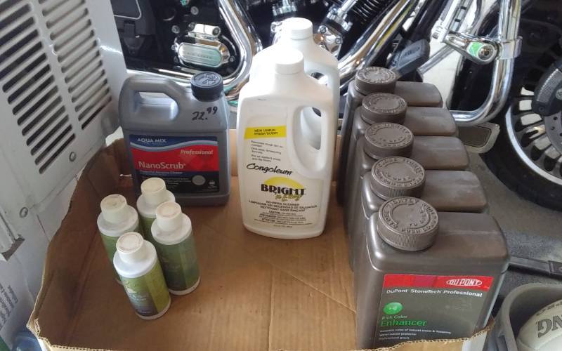 lot 3 image: Box Lot Cleansers & Stain Removers