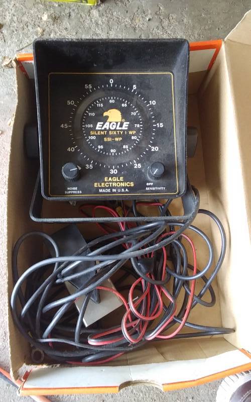 lot 5 image: Eagle Silent 60 Fish Finder With Transducer