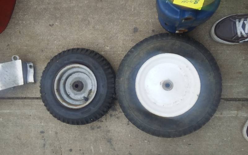 lot 26 image: 2-Pneumatic Tires With Wheels (4.103.50-6, 4.804.00-8)