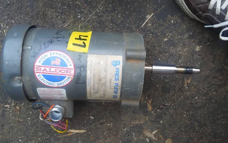 lot 47 image: Baldor 1-12 HP Electric Motor
