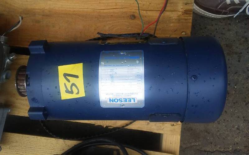 lot 57 image: Leeson 34 HP Electric Motor