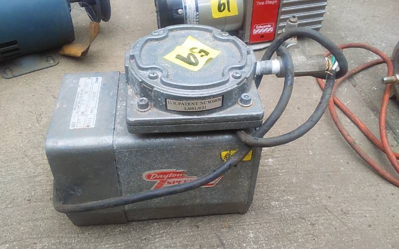 lot 59 image: Dayton Speed Air Compressor
