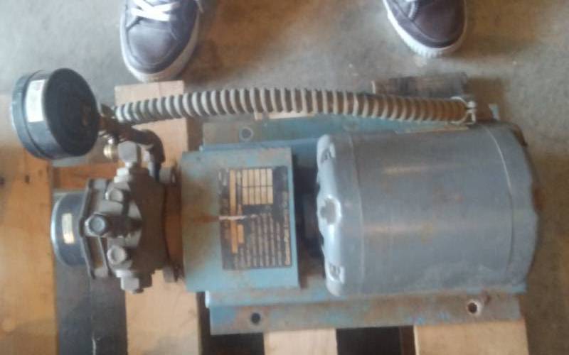 lot 71 image: Matathon 12 HP Electric Motor With Oil Pump