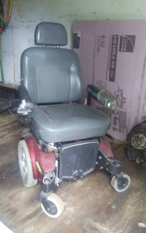 lot 83 image: Pronto Power Chair