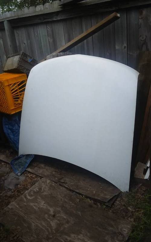 lot 85 image: Car Hood - Fits 1995 Olds Cutlass Convertible