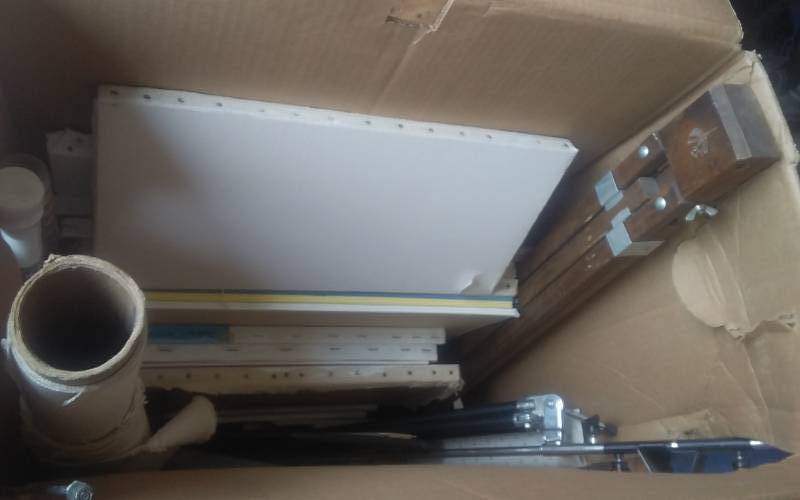 lot 86 image: Box Lot - Painting Canvas & Other Art Supplies