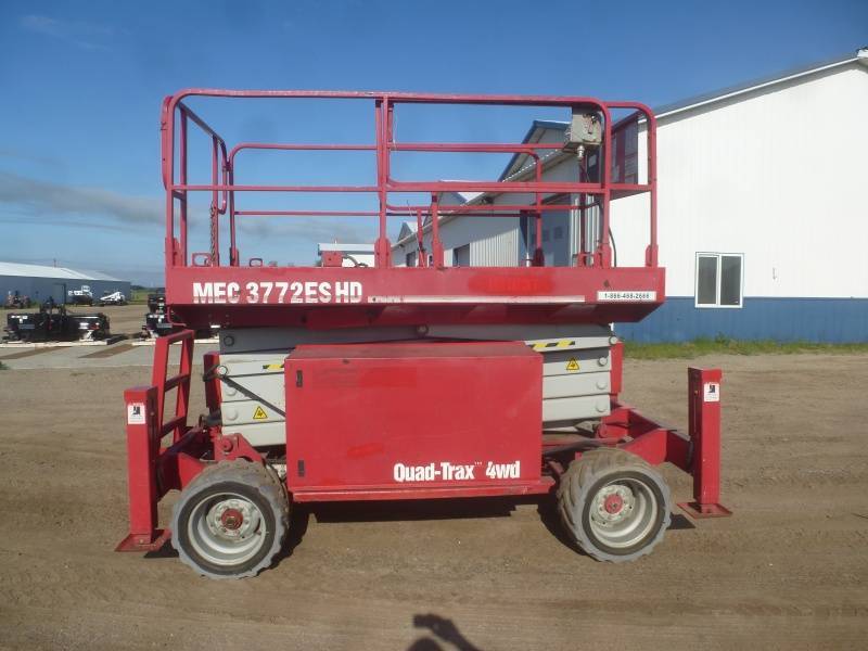 lot 4 image: 2008 MEC 3772 Quad Trax 4WD