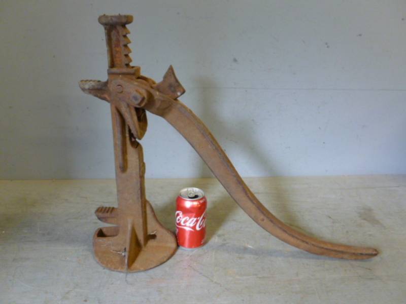 lot 5 image: Vintage Jack