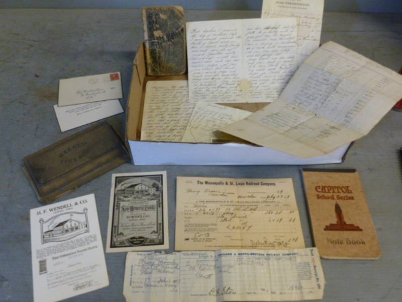 lot 39 image: Antique Paper Items