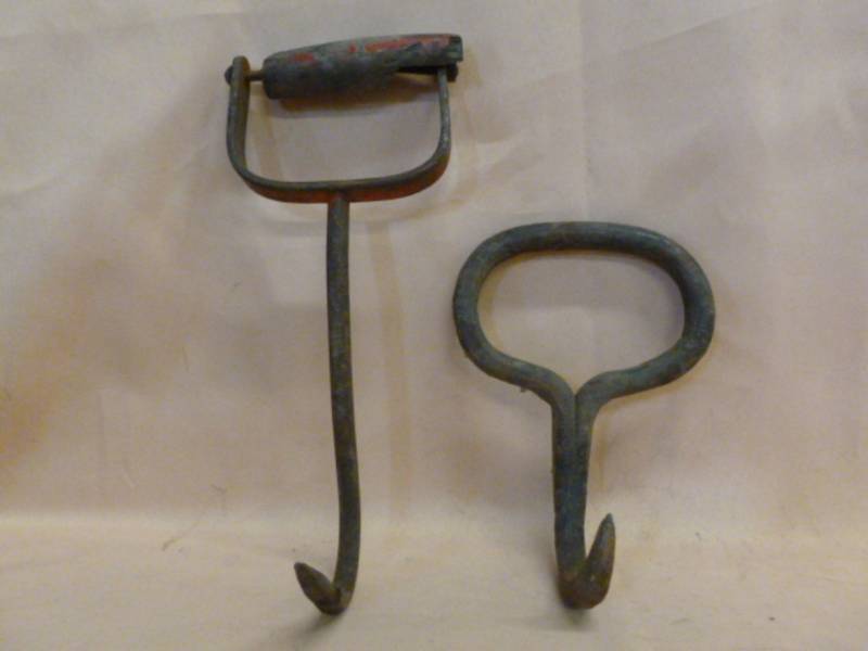 lot 50 image: Vintage Bale Hooks