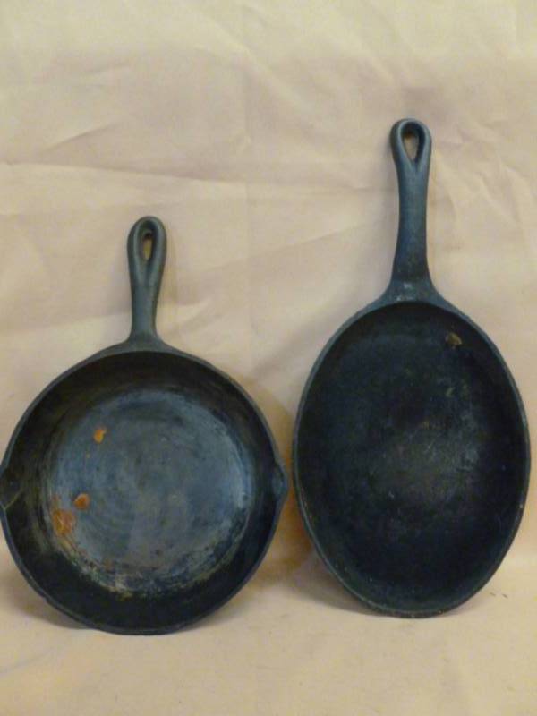 lot 59 image: Cast Iron Pans
