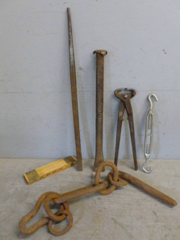 lot 62 image: Vintage Tools