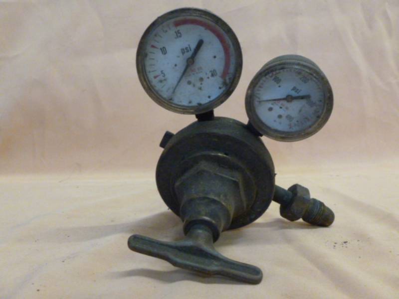 lot 66 image: Metal Fab Gas Regulator