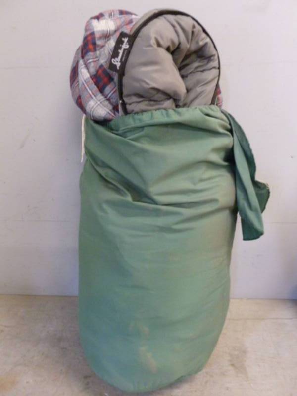 lot 70 image: Sleeping Bag