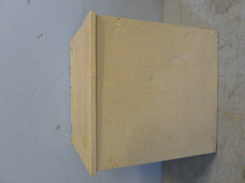 lot 78 image: Vintage Milk Box