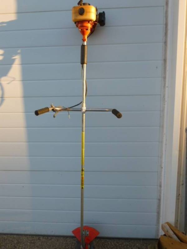 lot 85 image: Stihl Trimmer