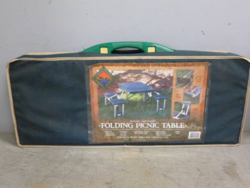 lot 86 image: Portable Picnic Table