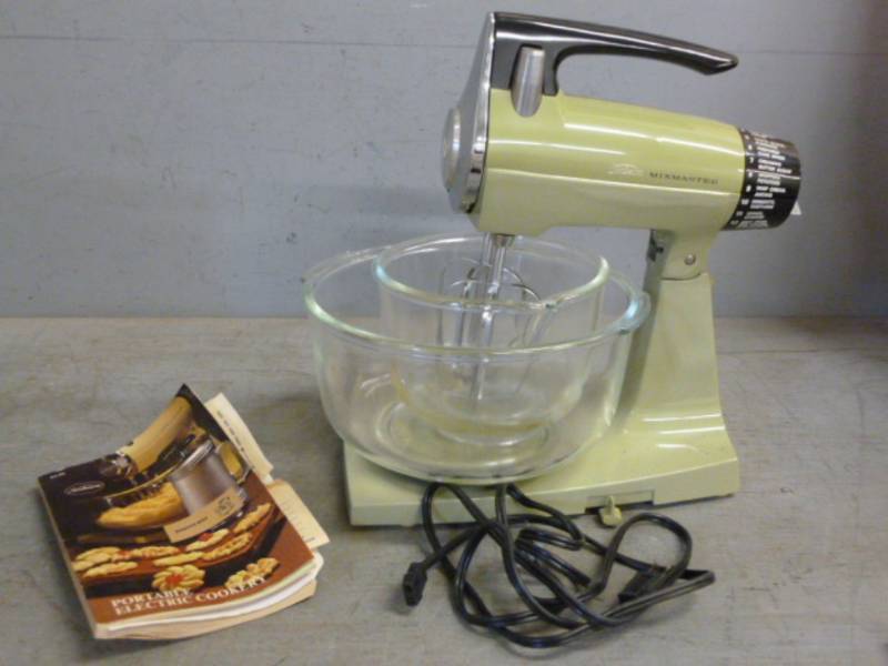 lot 92 image: Counter Top Mixer