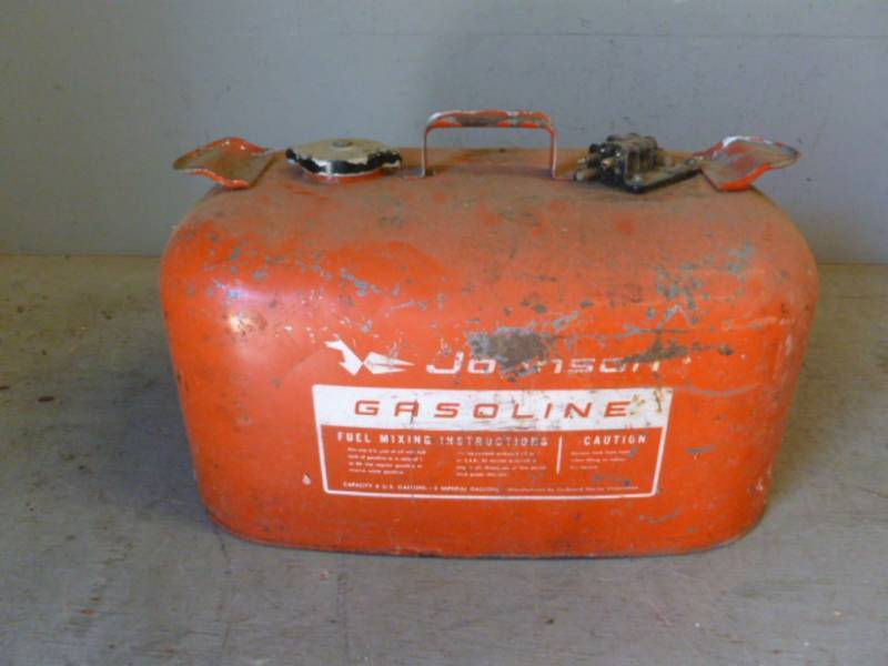 lot 130 image: Vintage Boat Motor Gas Tank
